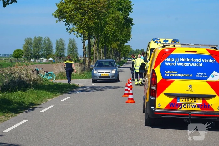 Kind valt van fiets en raakt gewond