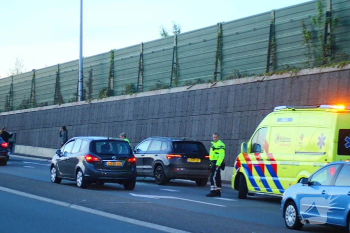 Voertuigen fors beschadigd na botsing