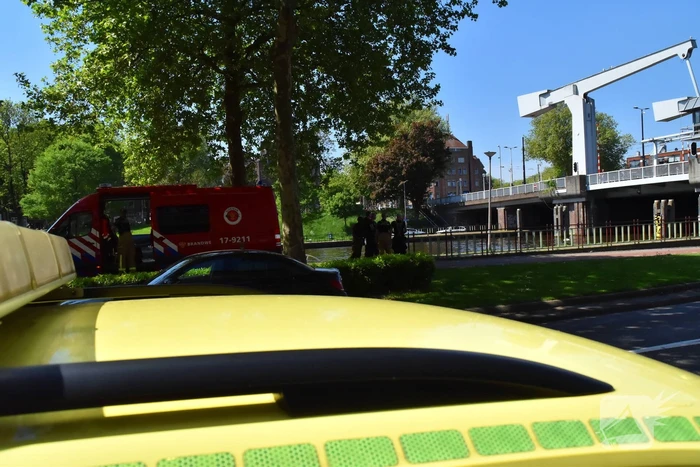 Hulpdiensten ingezet na melding persoon te water