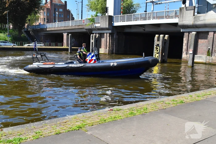 Hulpdiensten ingezet na melding persoon te water