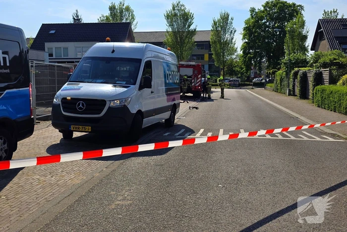 Brandweer verricht metingen vanwege gaslekkage, woning ontruimd
