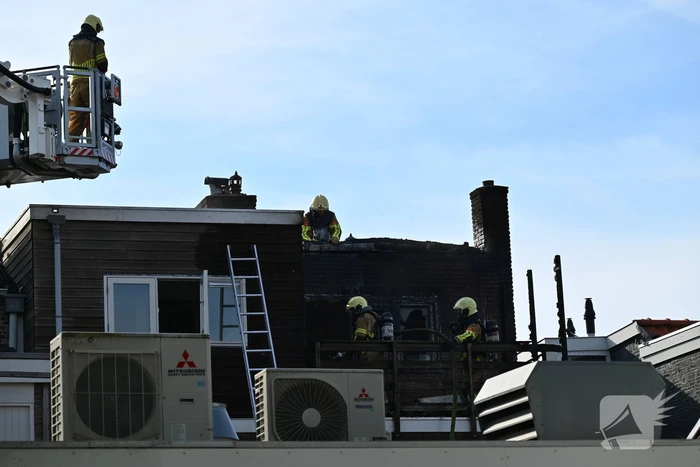 Veel rookontwikkeling bij brand in appartementen boven winkels