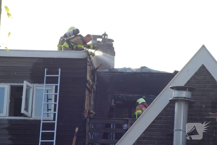 Veel rookontwikkeling bij brand in appartementen boven winkels