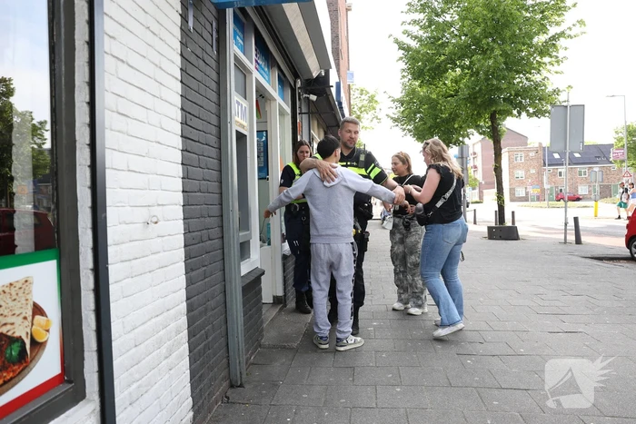 Illegale sigaretten, vapes en verboden medicatie aangetroffen tijdens controle