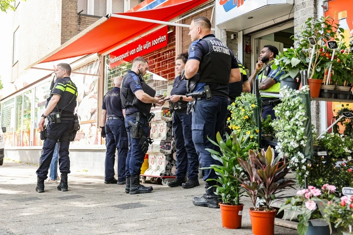 Illegale sigaretten, vapes en verboden medicatie aangetroffen tijdens controle