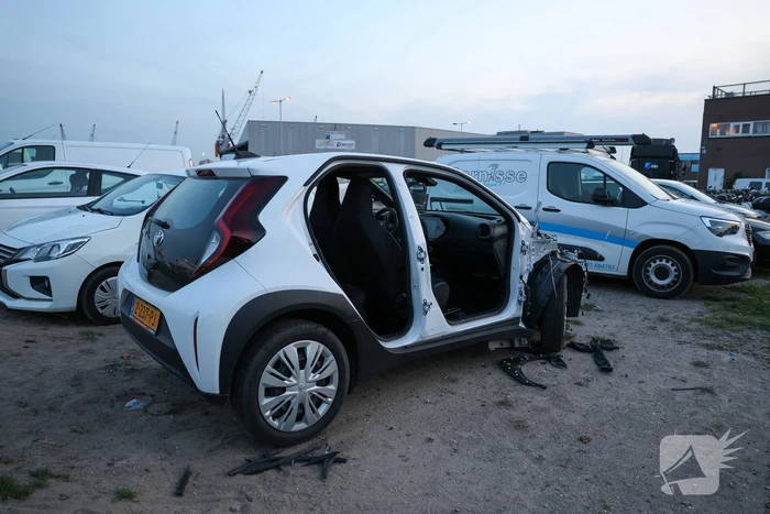 Auto van huurbedrijf aangetroffen