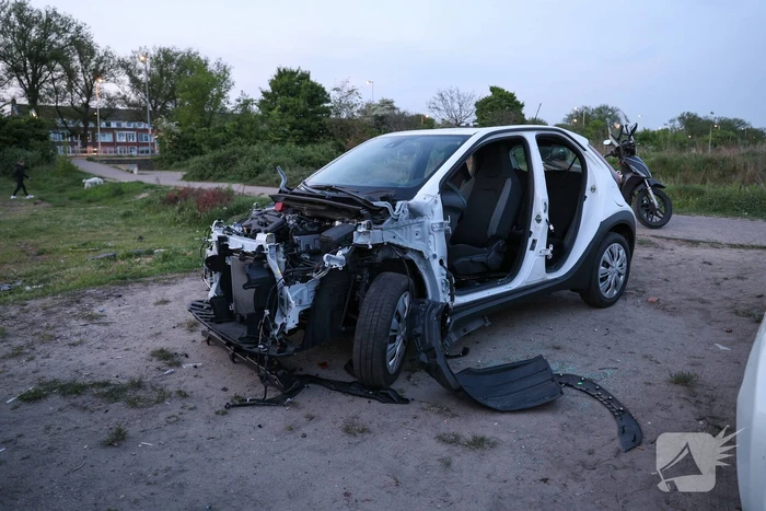 Auto van huurbedrijf aangetroffen