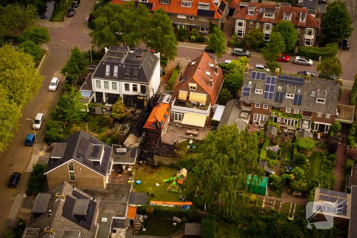 Schade bij daglicht goed te zien na grote nachtelijke brand