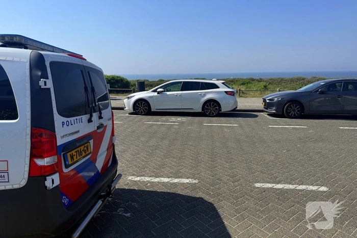 Zoekactie naar vermiste persoon op strand