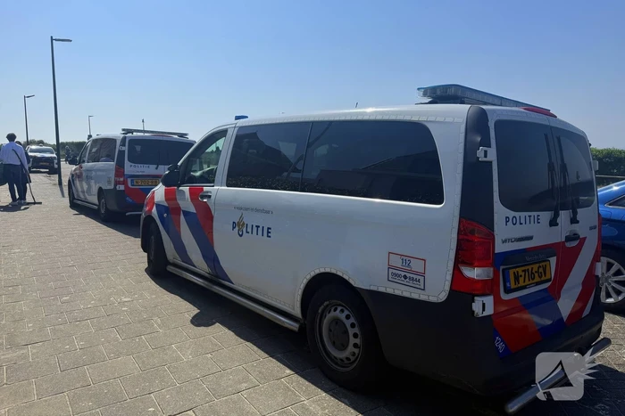 Zoekactie naar vermiste persoon op strand