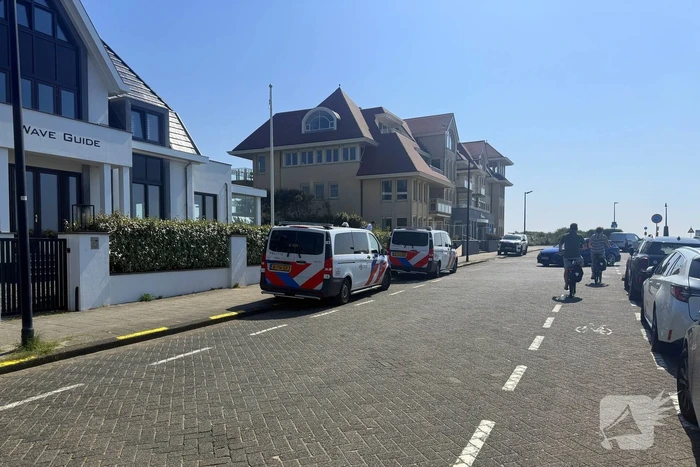 Zoekactie naar vermiste persoon op strand
