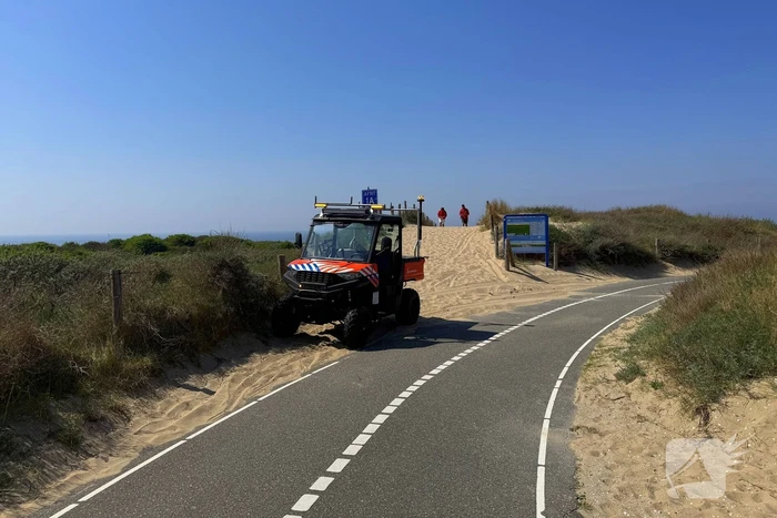 Zoekactie naar vermiste persoon op strand