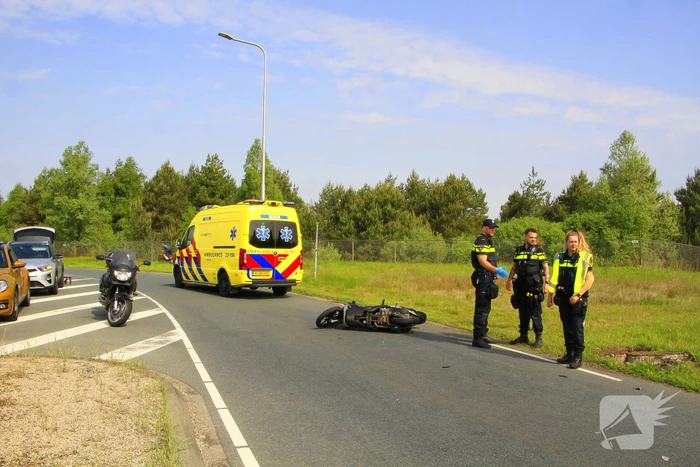 Twee gewonden na botsing met scooter