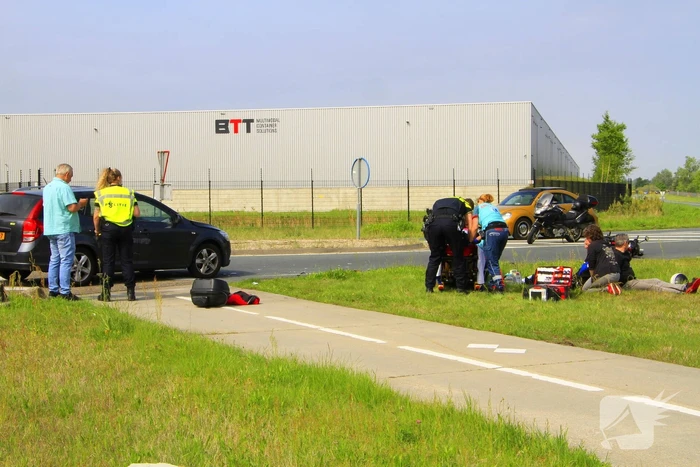 Twee gewonden na botsing met scooter