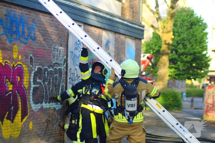 Rookontwikkeling bij brand in slooppand