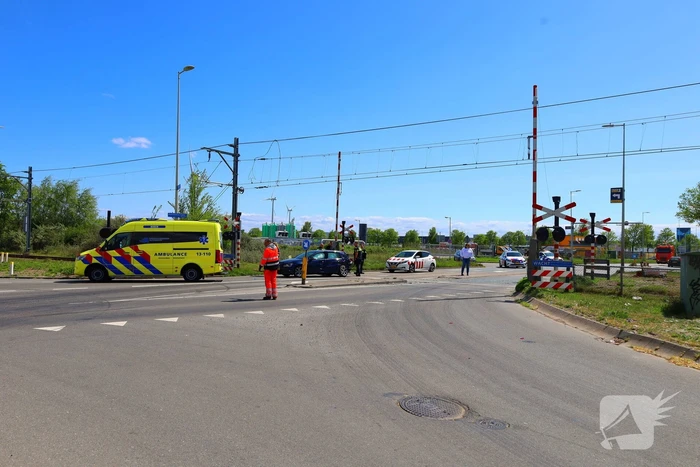 Spoor gestremd door aanrijding tussen personenauto en vrachtwagen
