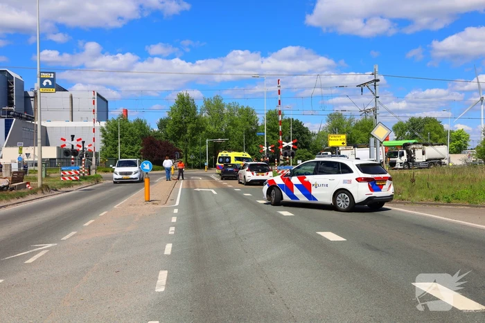 Spoor gestremd door aanrijding tussen personenauto en vrachtwagen
