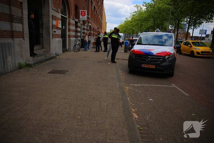 Gewonde bij steekincident, politie houdt verdachte aan