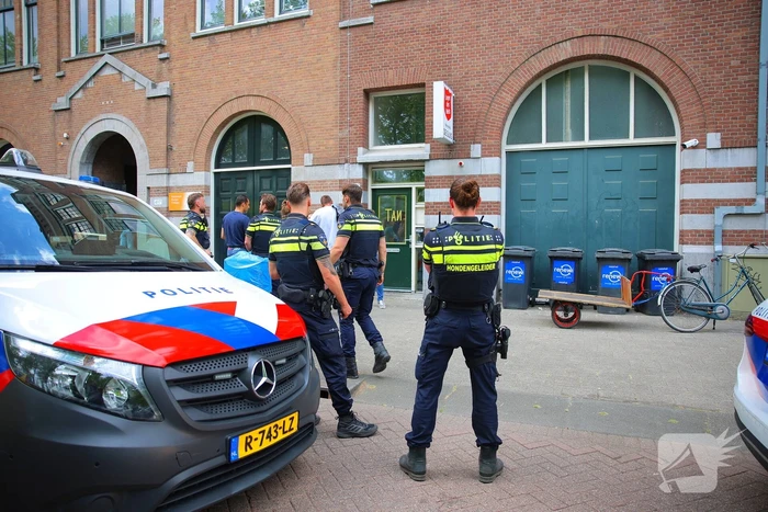 Gewonde bij steekincident, politie houdt verdachte aan