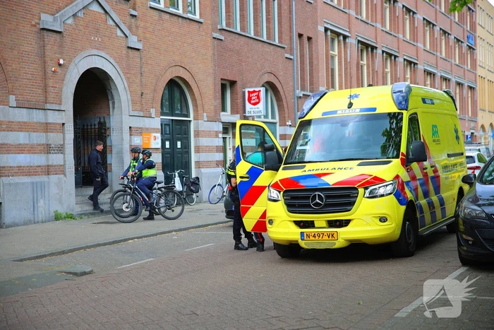 Gewonde bij steekincident, politie houdt verdachte aan