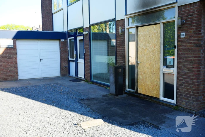 Explosie leidt tot brand in praktijk