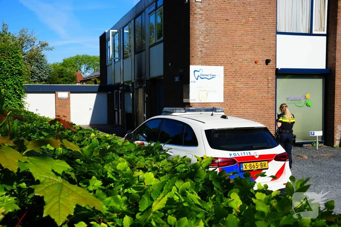Explosie leidt tot brand in praktijk