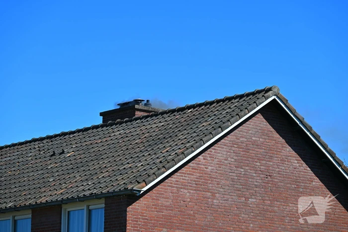 Brand in keuken zorgt voor rookontwikkeling