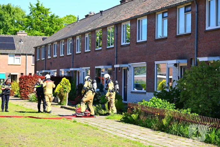 Brand in keuken zorgt voor rookontwikkeling