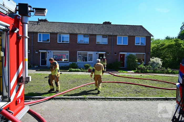 Brand in keuken zorgt voor rookontwikkeling
