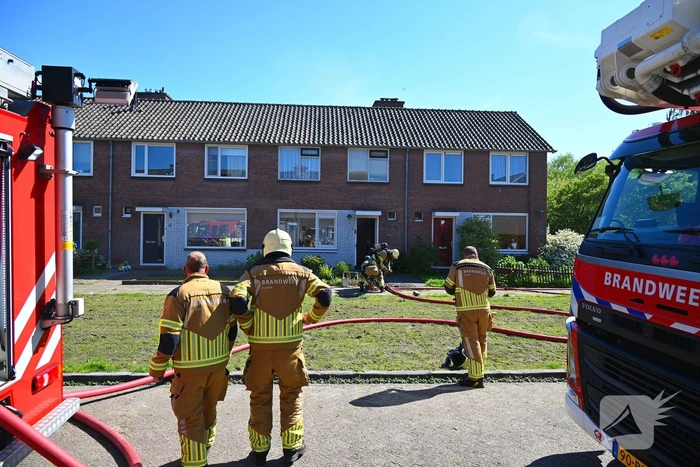Brand in keuken zorgt voor rookontwikkeling