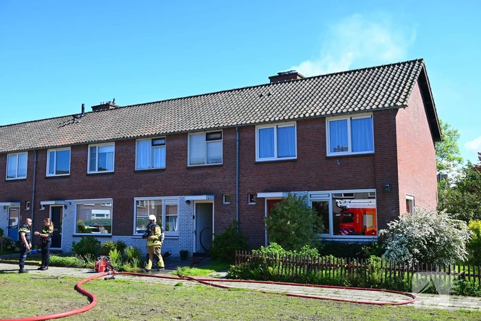 Brand in keuken zorgt voor rookontwikkeling