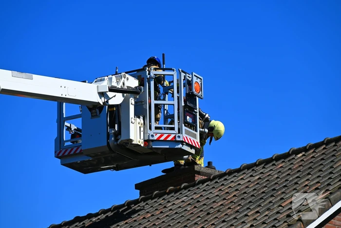 Brand in keuken zorgt voor rookontwikkeling