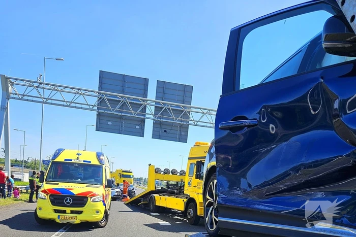 Grote bergingsactie op snelweg