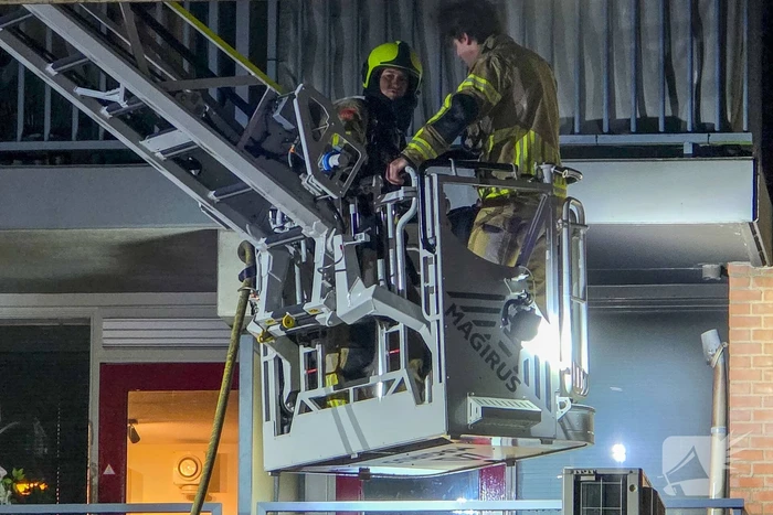 Brand op balkon op eerste verdieping