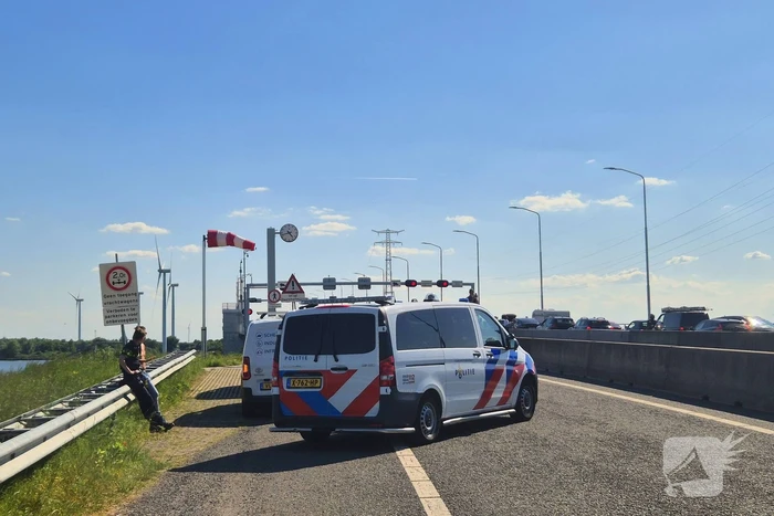 Storing Haringvlietbrug, zorgt voor flinke file