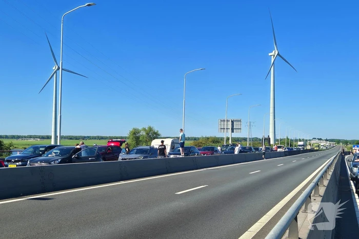 Storing Haringvlietbrug, zorgt voor flinke file