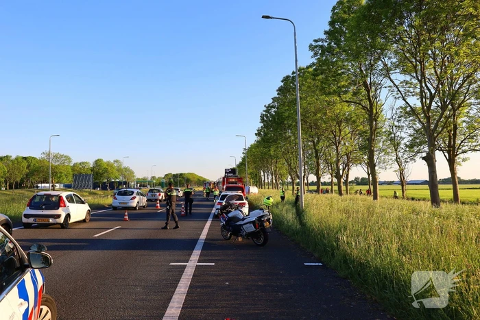 Ernstig ongeval tussen twee auto's op snelweg