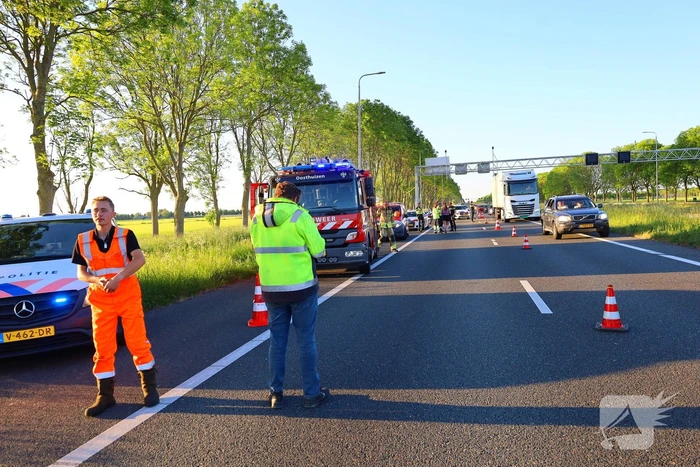 Ernstig ongeval tussen twee auto's op snelweg