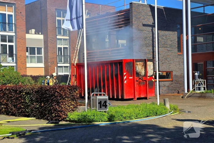 Containerbrand snel onder controle