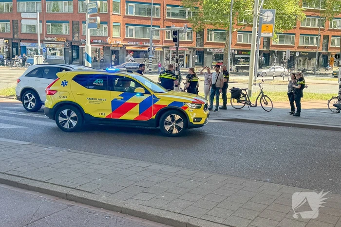 Fietser aangereden door auto