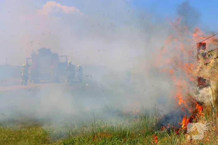 Felle bermbrand snel onder controle