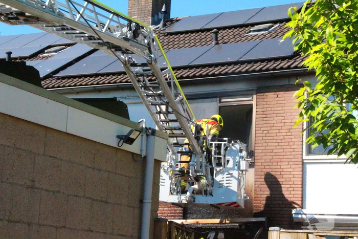 Veel rookontwikkeling bij woningbrand