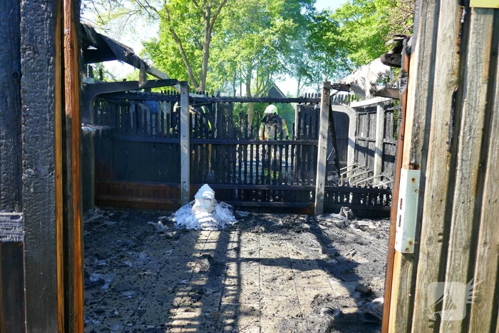 Berging van instelling in brand