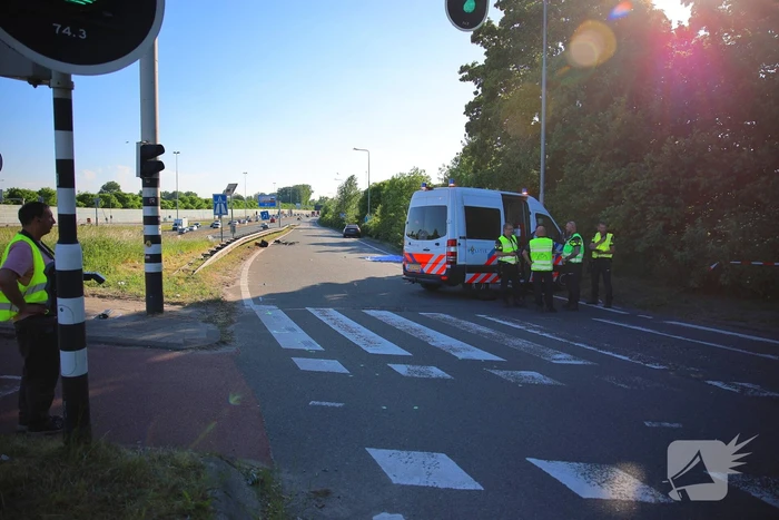 Fietser geschept en overleden