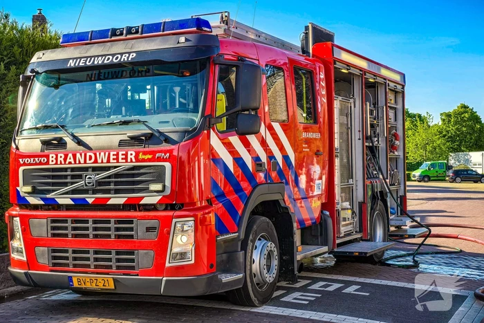 Brand in bijgebouw veroorzaakt rookontwikkeling