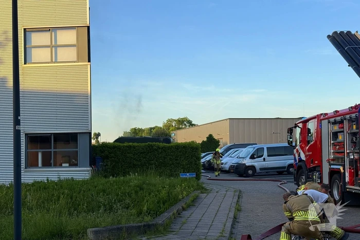 Brandweer ingezet voor brand in autogarage