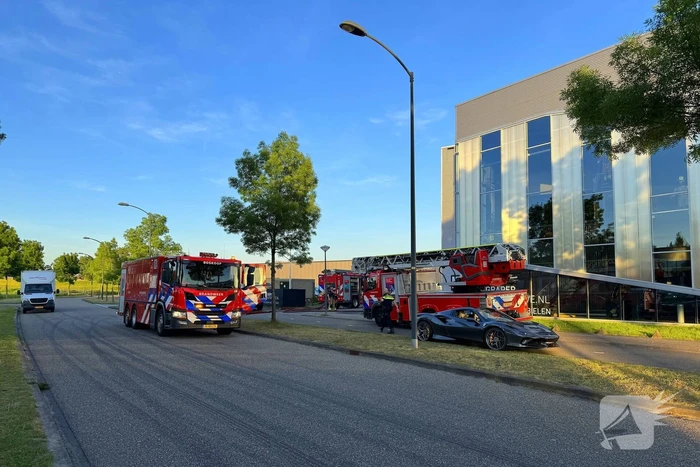 Brandweer ingezet voor brand in autogarage