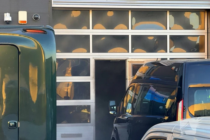 Brandweer ingezet voor brand in autogarage