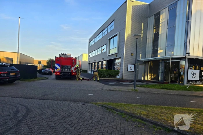 Brandweer ingezet voor brand in autogarage