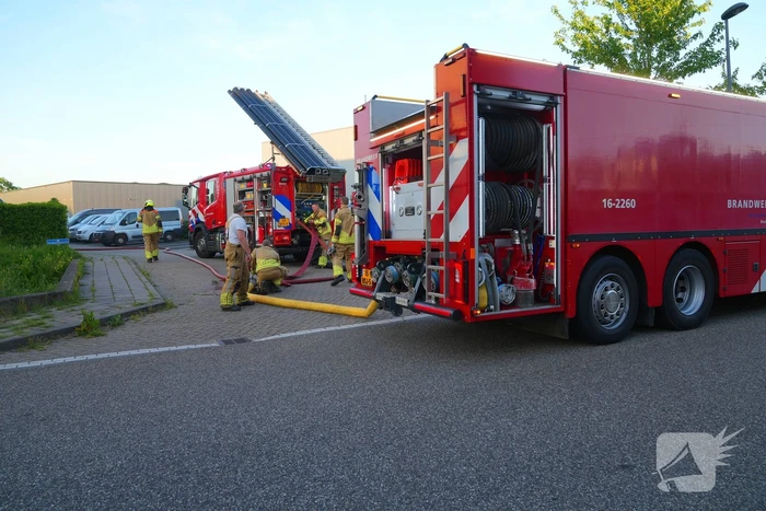 Brandweer ingezet voor brand in autogarage